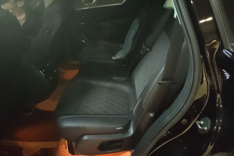Used Hongqi HS7 2021 2.0T DCT Two-Wheel Drive Smart Connect Flagship Edition Left Rear Seat