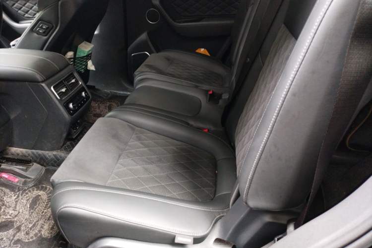 Used Hongqi HS7 2021 3.0T Automatic All-Wheel Drive Smart Connect Flagship Edition Left Rear Seat