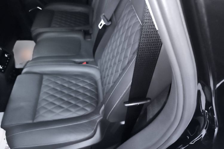 Used Hongqi HS7 2021 3.0T Automatic All-Wheel Drive Smart Connect Flagship Edition Left Rear Seat