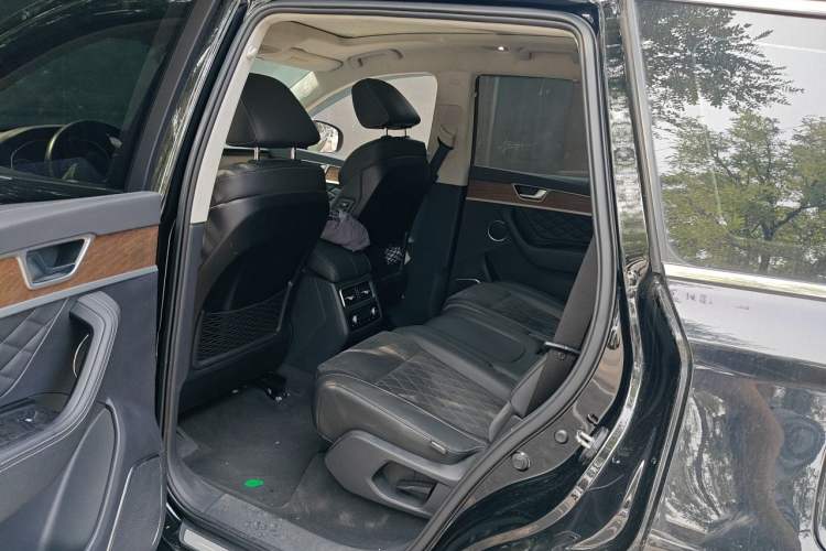 Used Hongqi HS7 2021 3.0T Automatic All-Wheel Drive ZhiLian Flagship Edition Left Rear Seat