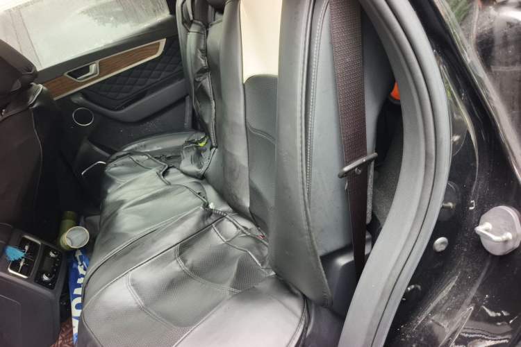 Used Hongqi HS7 2021 2.0T DCT Two-Wheel Drive Smart Connect Flagship Edition Left Rear Seat