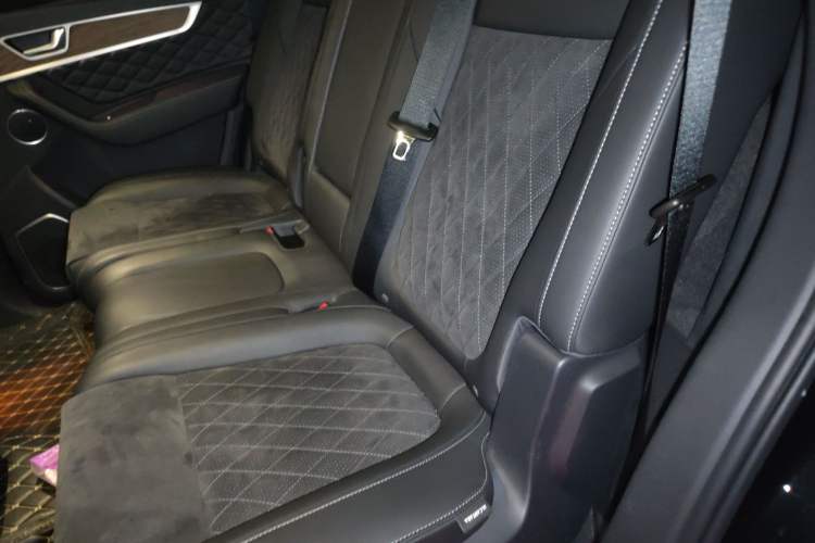 Used Hongqi HS7 2021 3.0T Automatic All-Wheel Drive Smart Connect Flagship Edition Left Rear Seat
