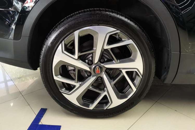 Used Hongqi HS7 2021 3.0T Automatic All-Wheel Drive Smart Connect Flagship Edition Left Rear Wheel Hub