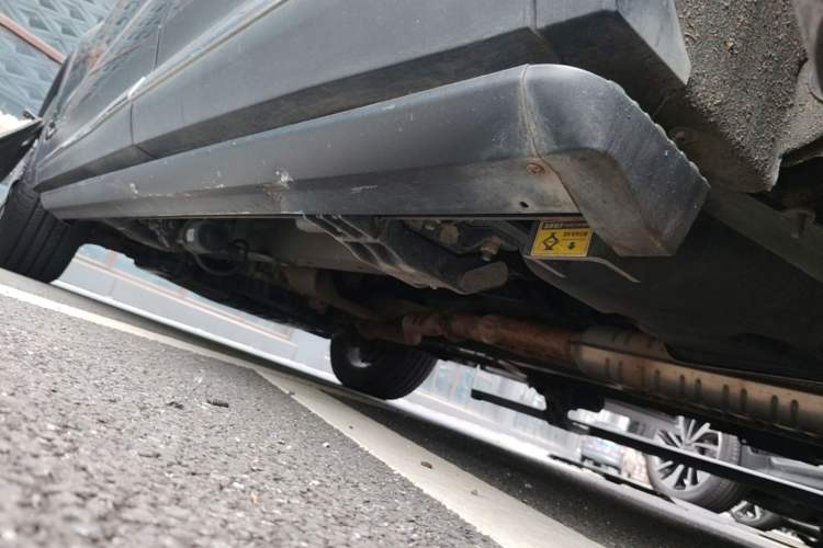 Used Hongqi HS7 2021 2.0T DCT Two-Wheel Drive Smart Connect Flagship Edition Left Side Sill