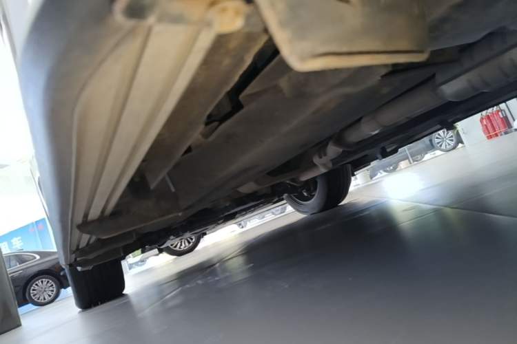 Used Hongqi HS7 2021 2.0T DCT Two-Wheel Drive Smart Connect Flagship Edition Left Side Sill
