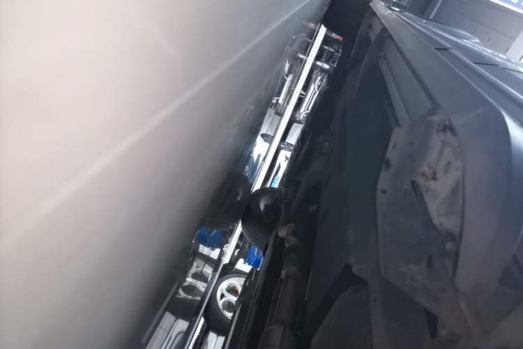 Used Hongqi HS7 2021 2.0T DCT Two-Wheel Drive Smart Connect Flagship Edition Left Side Sill