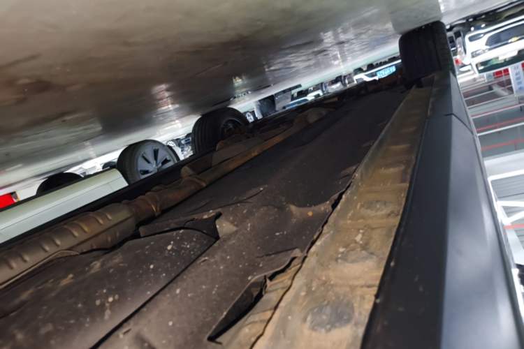 Used Hongqi HS7 2021 3.0T Automatic All-Wheel Drive Smart Connect Flagship Edition Left Side Sill