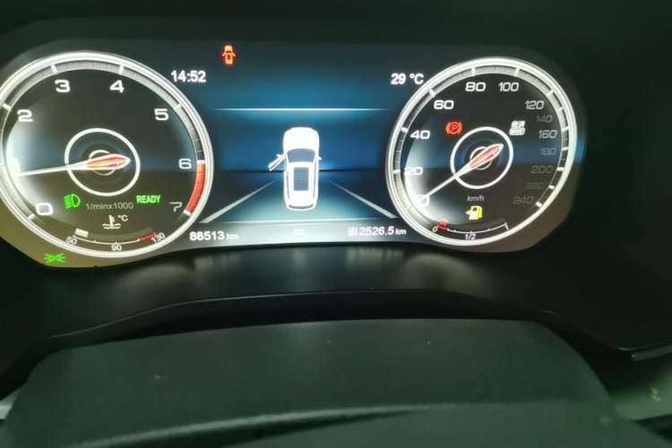 Used Hongqi HS7 2021 2.0T DCT Two-Wheel Drive Smart Connect Flagship Edition Odometer Close Up