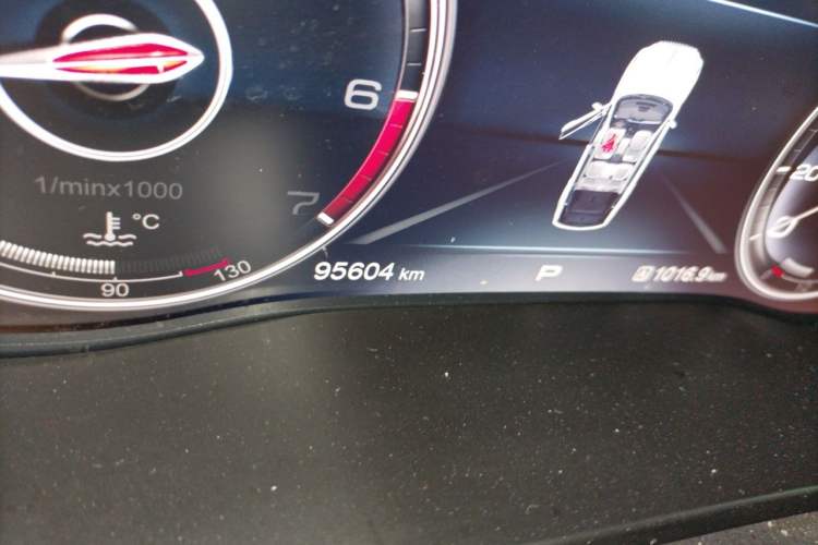 Used Hongqi HS7 2021 3.0T Automatic All-Wheel Drive Smart Connect Flagship Edition Odometer Close Up