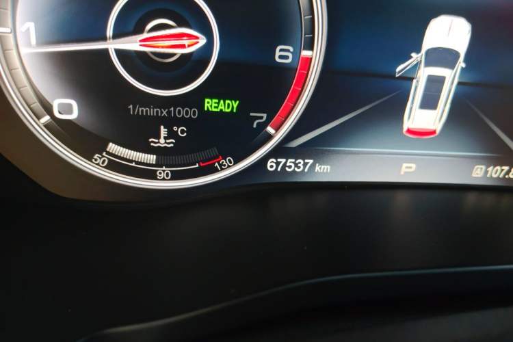 Used Hongqi HS7 2021 2.0T DCT Two-Wheel Drive Smart Connect Flagship Edition Odometer Close Up