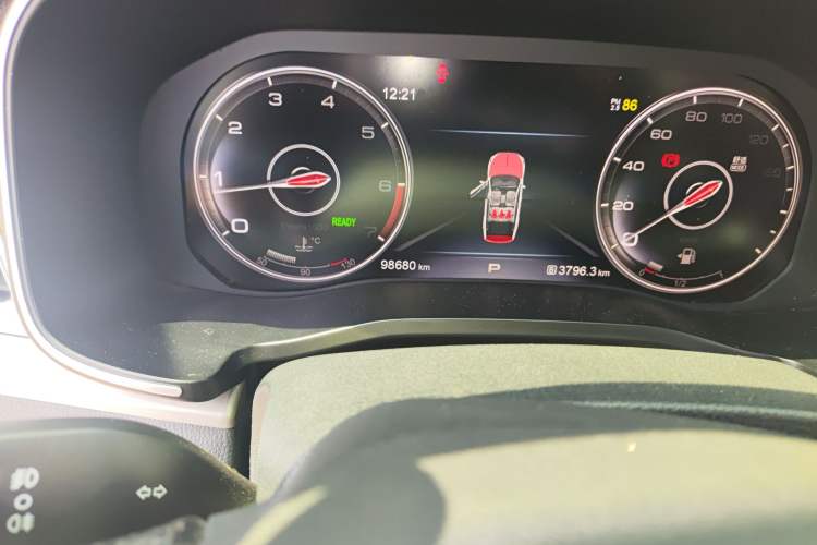 Used Hongqi HS7 2021 2.0T DCT Two-Wheel Drive Smart Connect Flagship Edition Odometer Close Up
