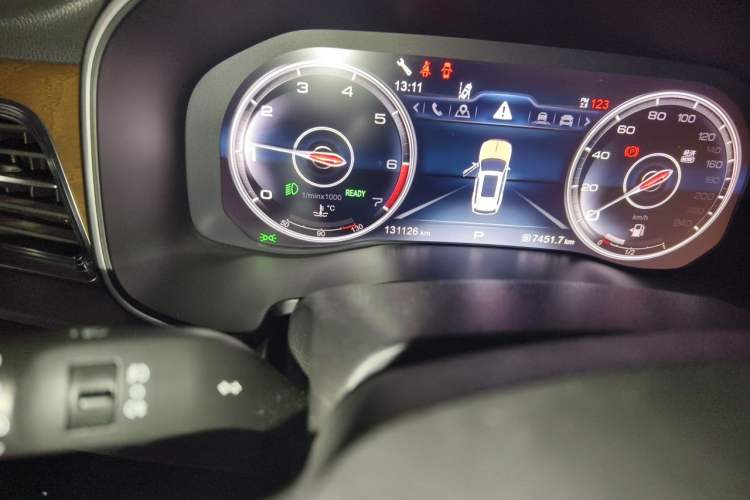 Used Hongqi HS7 2021 2.0T DCT Two-Wheel Drive Smart Connect Flagship Edition Odometer Close Up