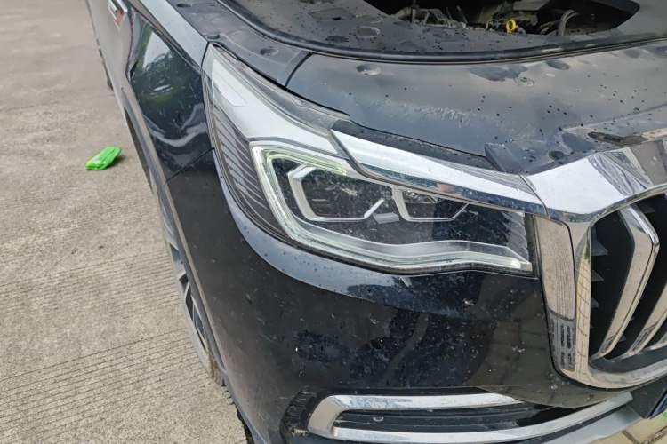 Used Hongqi HS7 2021 2.0T DCT Two-Wheel Drive Smart Connect Flagship Edition Right Front Headlight