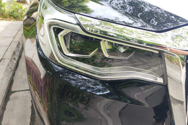 Used Hongqi HS7 2021 3.0T Automatic All-Wheel Drive Smart Connect Flagship Edition Right Front Headlight