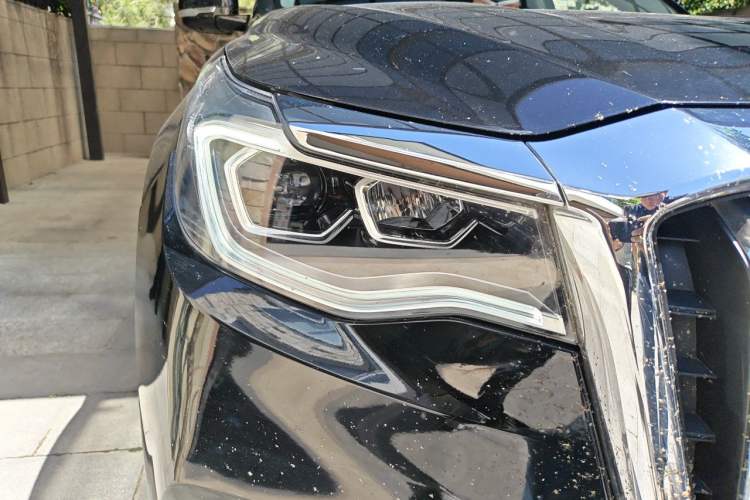 Used Hongqi HS7 2021 3.0T Automatic All-Wheel Drive Smart Connect Flagship Edition Right Front Headlight