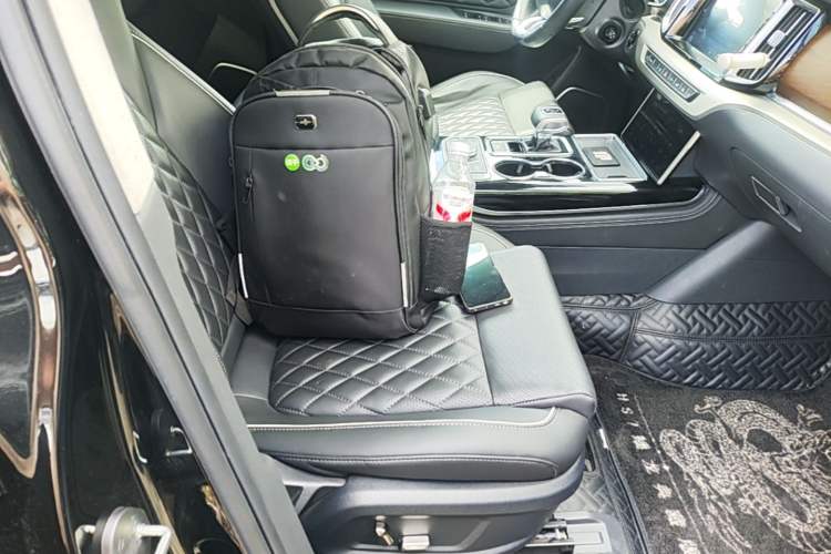 Used Hongqi HS7 2021 3.0T Automatic All-Wheel Drive Smart Connect Flagship Edition Right Front Seat