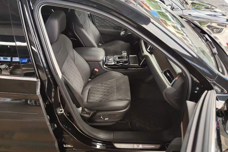 Used Hongqi HS7 2021 2.0T DCT Two-Wheel Drive Smart Connect Flagship Edition Right Front Seat