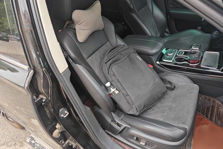 Used Hongqi HS7 2021 3.0T Automatic All-Wheel Drive Smart Connect Flagship Edition Right Front Seat