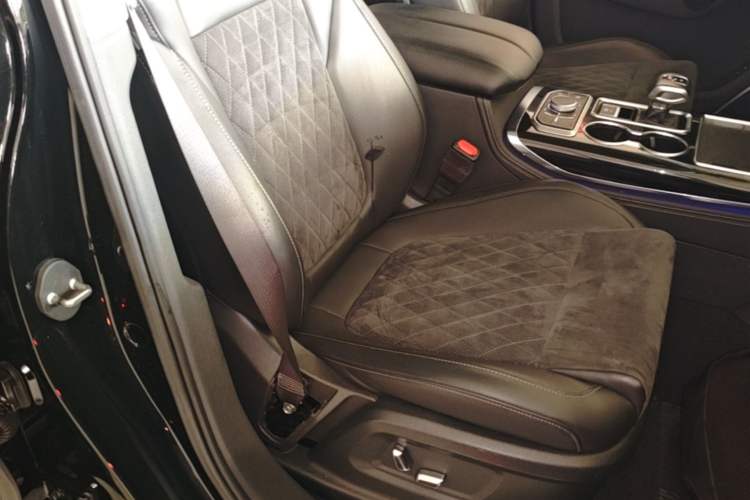 Used Hongqi HS7 2021 2.0T DCT Two-Wheel Drive Smart Connect Flagship Edition Right Front Seat