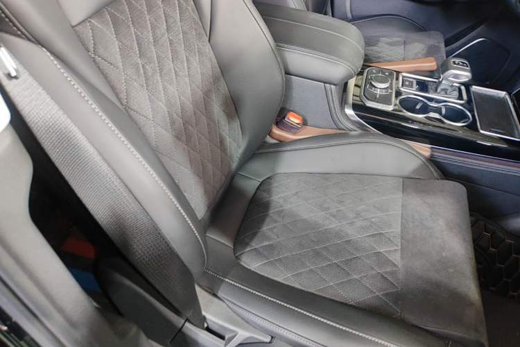 Used Hongqi HS7 2021 3.0T Automatic All-Wheel Drive Smart Connect Flagship Edition Right Front Seat