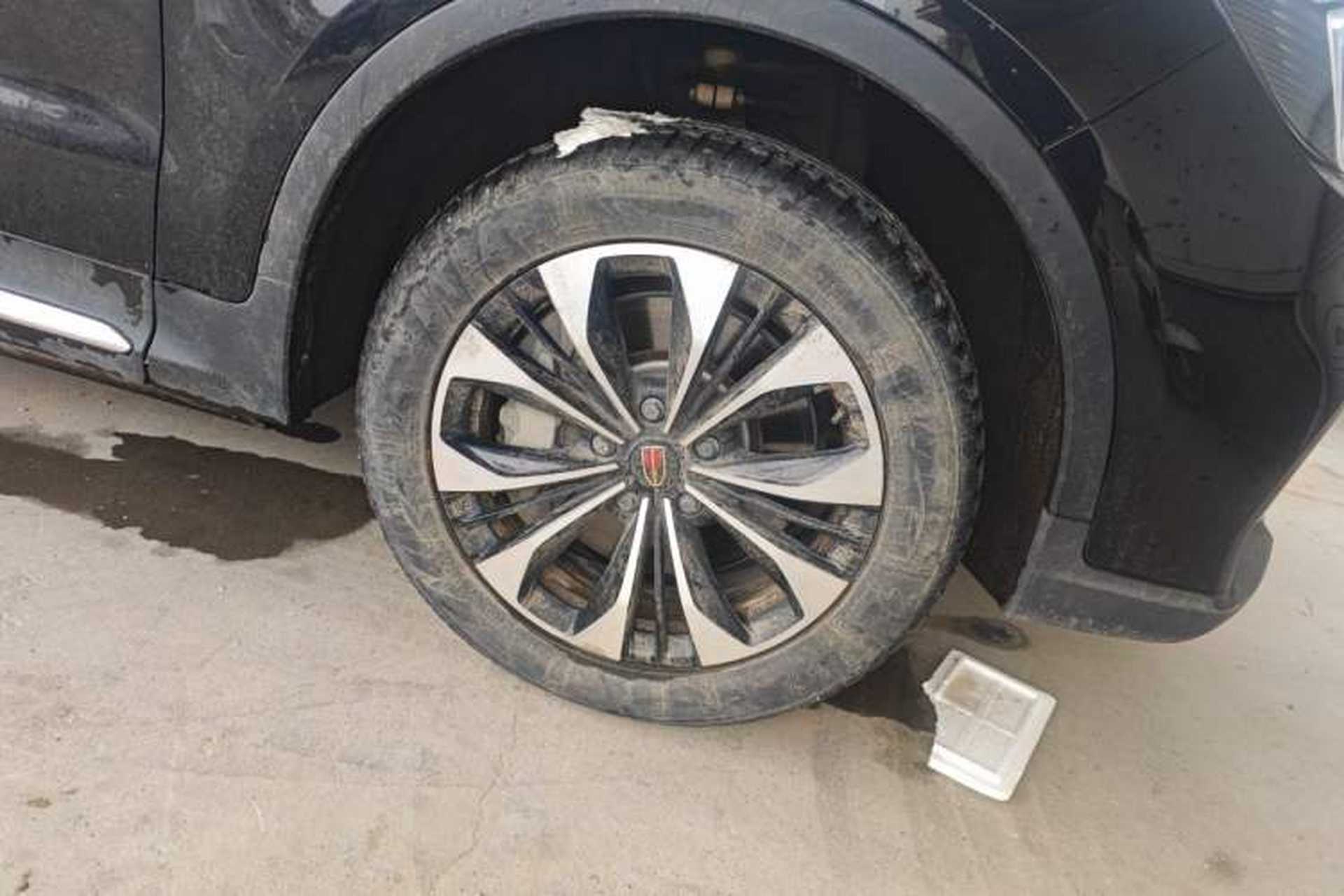 Used Hongqi HS7 2021 2.0T DCT Two-Wheel Drive Smart Connect Flagship Edition Right Front Wheel Hub