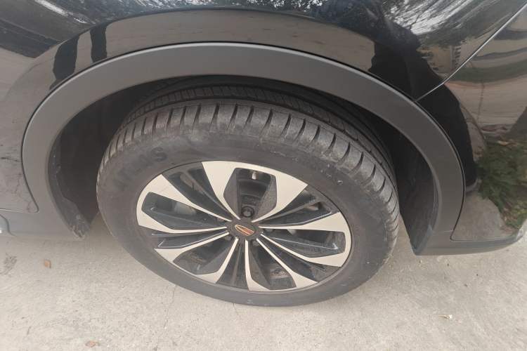 Used Hongqi HS7 2021 2.0T DCT Two-Wheel Drive Smart Connect Flagship Edition Right Front Wheel Hub
