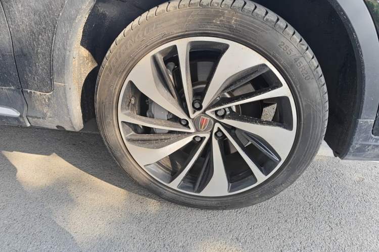 Used Hongqi HS7 2021 2.0T DCT Two-Wheel Drive Smart Connect Flagship Edition Right Front Wheel Hub