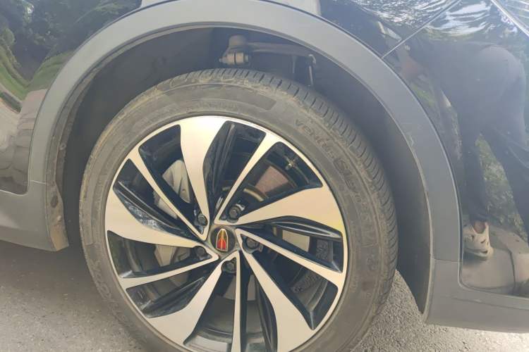 Used Hongqi HS7 2021 3.0T Automatic All-Wheel Drive Smart Connect Flagship Edition Right Front Wheel Hub