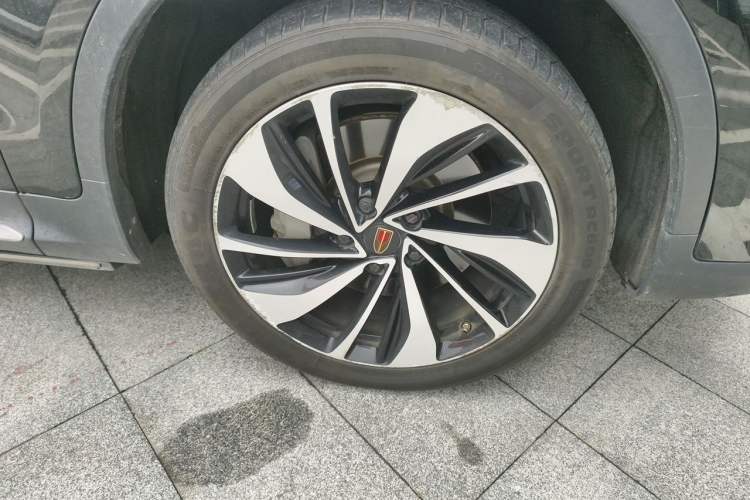 Used Hongqi HS7 2021 2.0T DCT Two-Wheel Drive Smart Connect Flagship Edition Right Front Wheel Hub