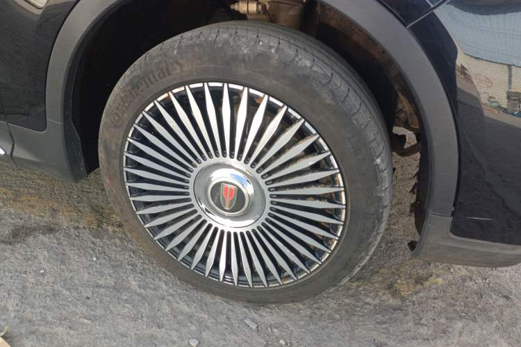 Used Hongqi HS7 2021 3.0T Automatic All-Wheel Drive Smart Connect Flagship Edition Right Front Wheel Hub