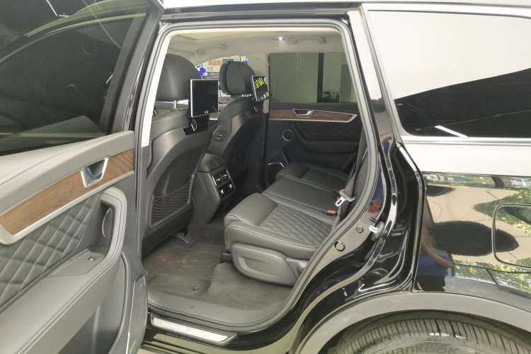 Used Hongqi HS7 2021 3.0T Automatic All-Wheel Drive Smart Connect Flagship Edition Right Rear Seat
