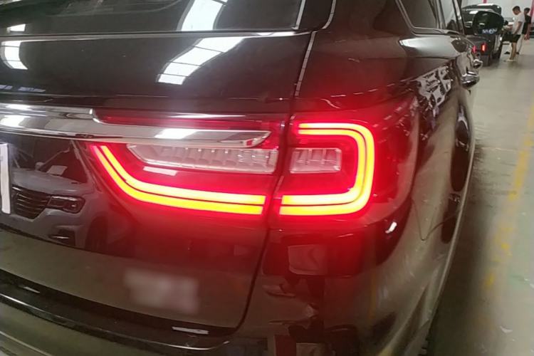 Used Hongqi HS7 2021 3.0T Automatic All-Wheel Drive ZhiLian Flagship Edition Right Rear Taillight