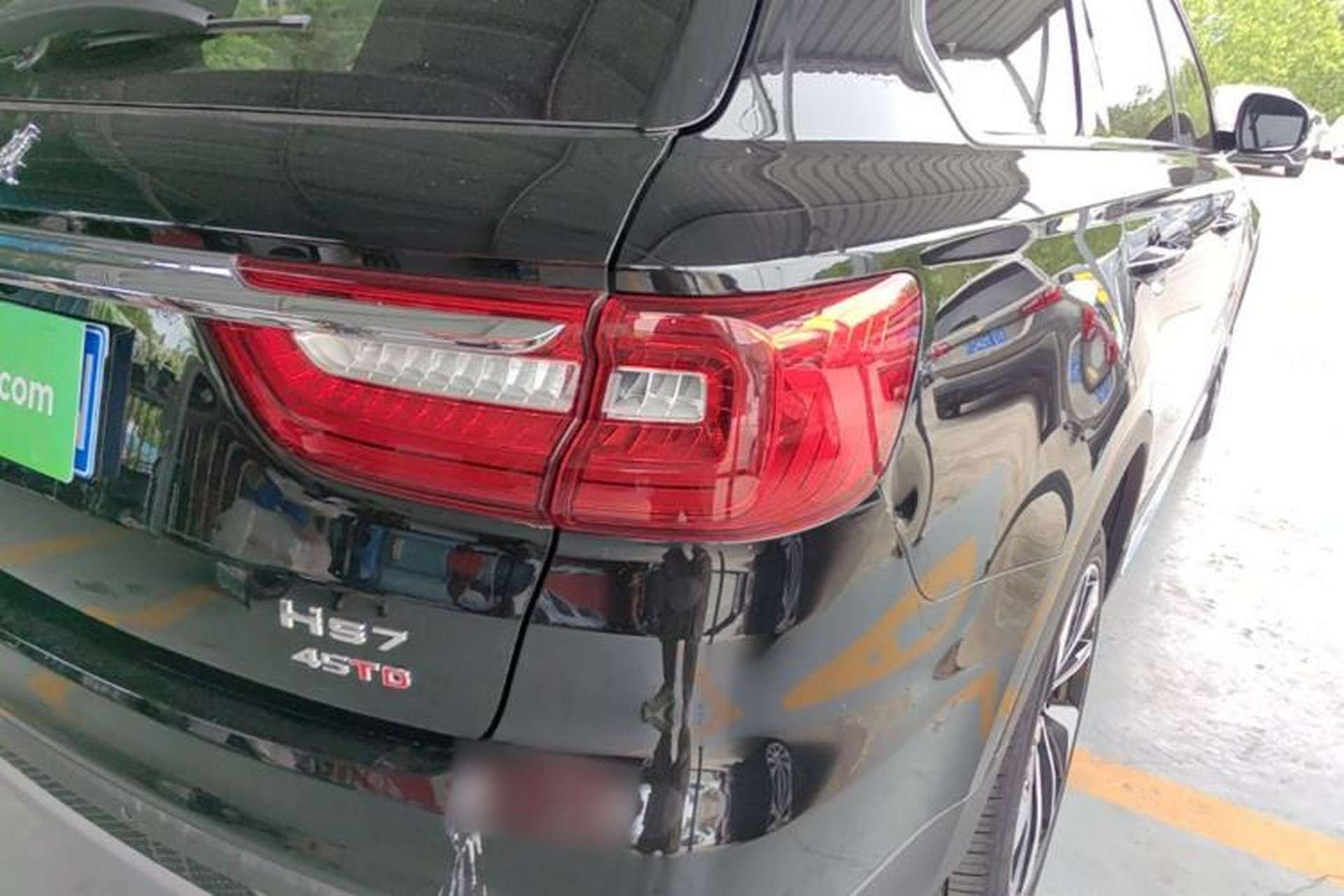 Used Hongqi HS7 2021 2.0T DCT Two-Wheel Drive Smart Connect Flagship Edition Right Rear Taillight