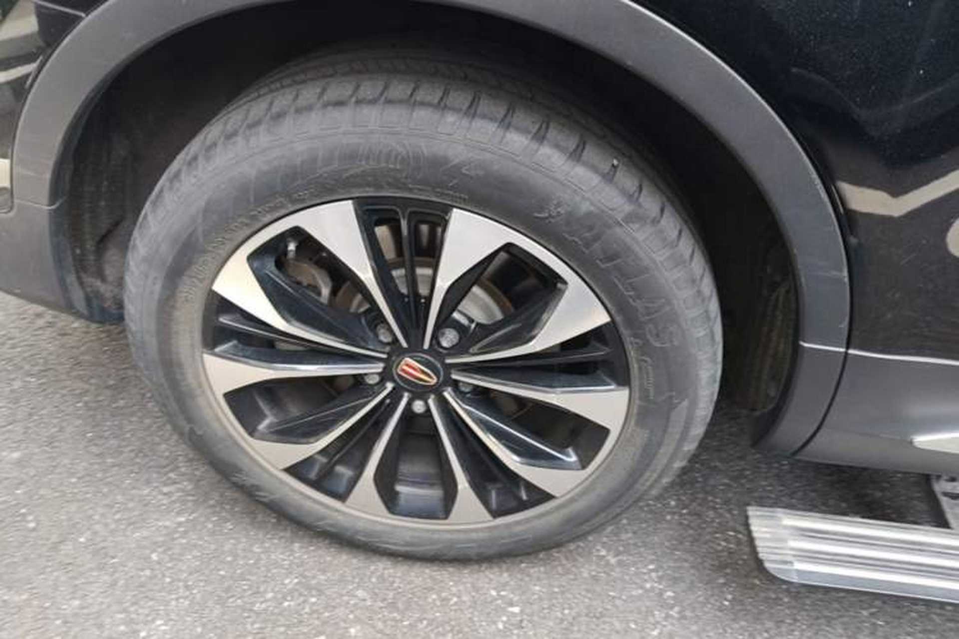 Used Hongqi HS7 2021 2.0T DCT Two-Wheel Drive Smart Connect Flagship Edition Right Rear Wheel Hub