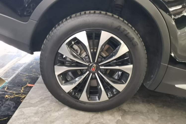 Used Hongqi HS7 2021 2.0T DCT Two-Wheel Drive Smart Connect Flagship Edition Right Rear Wheel Hub