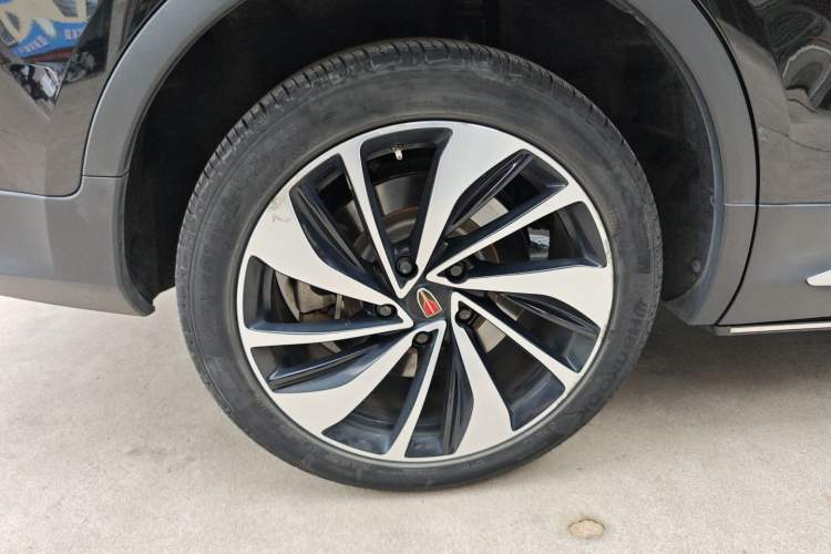 Used Hongqi HS7 2021 2.0T DCT Two-Wheel Drive Smart Connect Flagship Edition Right Rear Wheel Hub