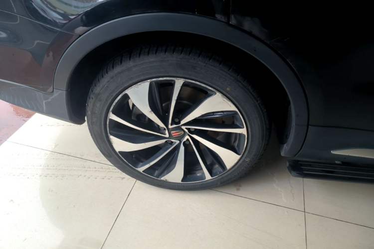 Used Hongqi HS7 2021 3.0T Automatic All-Wheel Drive Smart Connect Flagship Edition Right Rear Wheel Hub
