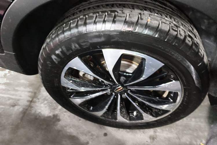 Used Hongqi HS7 2021 2.0T DCT Two-Wheel Drive Smart Connect Flagship Edition Right Rear Wheel Hub