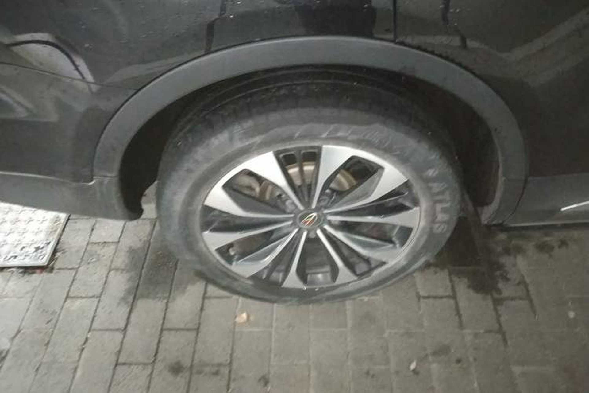 Used Hongqi HS7 2021 2.0T DCT Two-Wheel Drive Smart Connect Flagship Edition Right Rear Wheel Hub