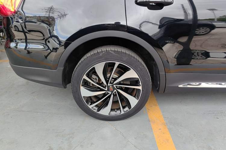 Used Hongqi HS7 2021 2.0T DCT Two-Wheel Drive Smart Connect Flagship Edition Right Rear Wheel Hub