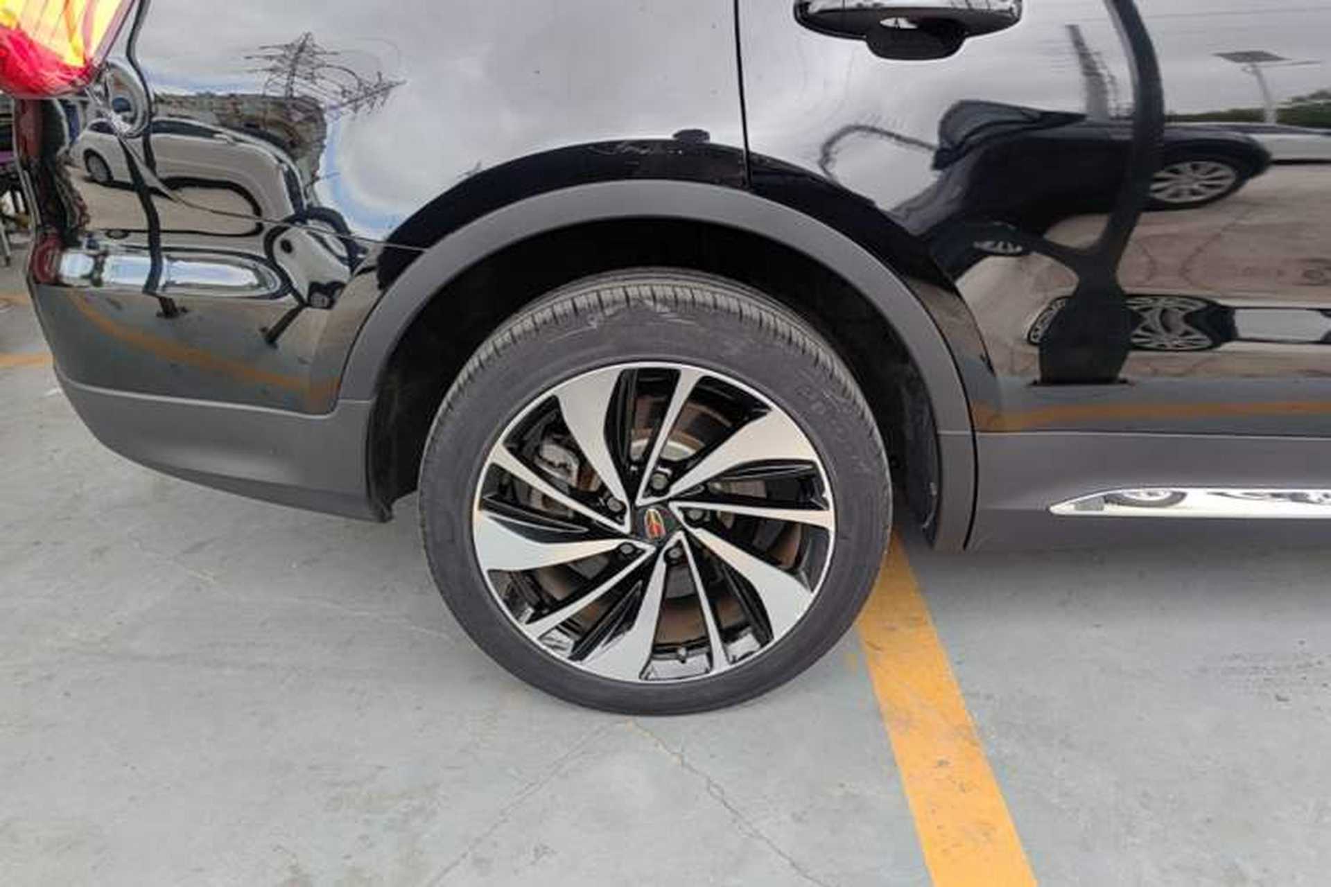 Used Hongqi HS7 2021 2.0T DCT Two-Wheel Drive Smart Connect Flagship Edition Right Rear Wheel Hub