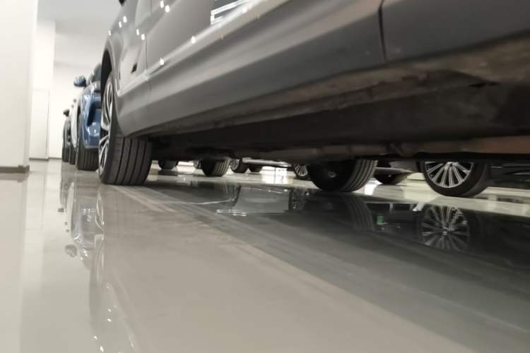 Used Hongqi HS7 2021 2.0T DCT Two-Wheel Drive Smart Connect Flagship Edition Right Side Sill