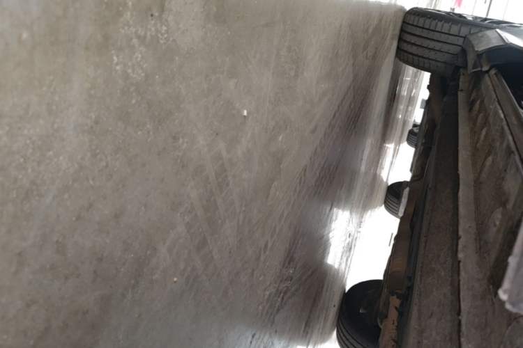 Used Hongqi HS7 2021 2.0T DCT Two-Wheel Drive Smart Connect Flagship Edition Right Side Sill