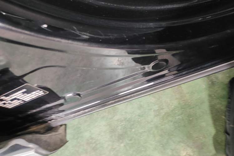 Used Hongqi HS7 2021 3.0T Automatic All-Wheel Drive Smart Connect Flagship Edition Right Side Sill