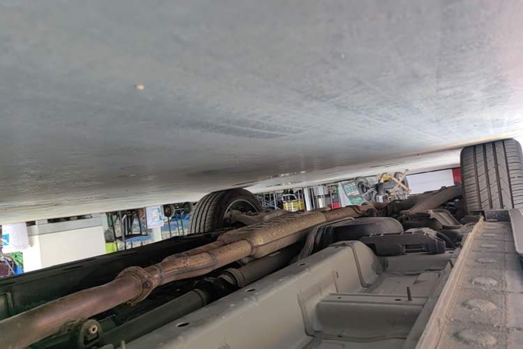 Used Hongqi HS7 2021 2.0T DCT Two-Wheel Drive Smart Connect Flagship Edition Right Side Sill
