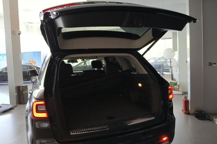 Used Hongqi HS7 2021 2.0T DCT Two-Wheel Drive Smart Connect Flagship Edition Trunk