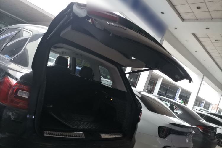 Used Hongqi HS7 2021 2.0T DCT Two-Wheel Drive Smart Connect Flagship Edition Trunk