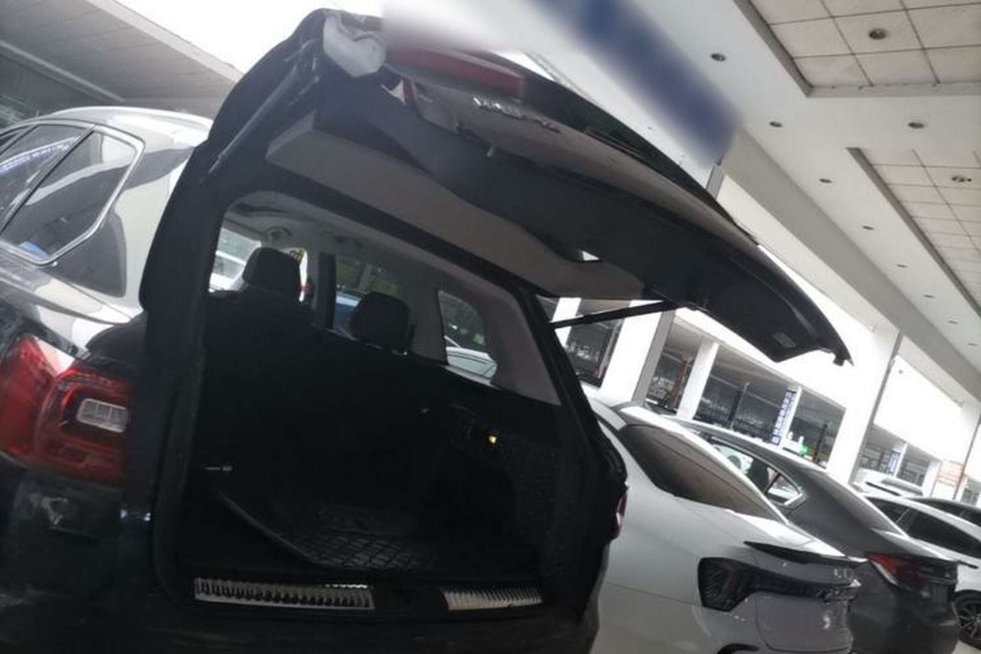 Used Hongqi HS7 2021 2.0T DCT Two-Wheel Drive Smart Connect Flagship Edition Trunk