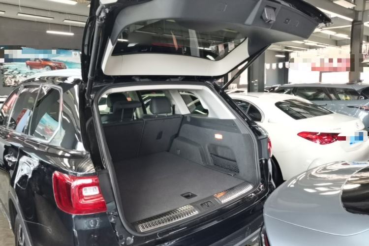 Used Hongqi HS7 2021 2.0T DCT Two-Wheel Drive Smart Connect Flagship Edition Trunk
