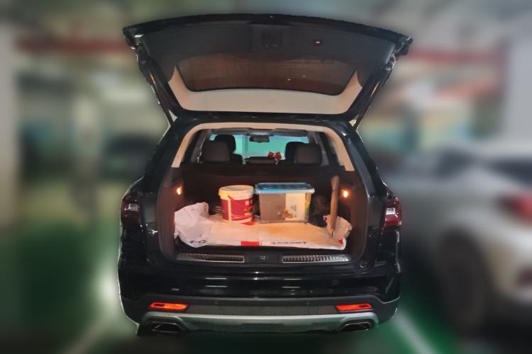 Used Hongqi HS7 2021 2.0T DCT Two-Wheel Drive Smart Connect Flagship Edition Trunk